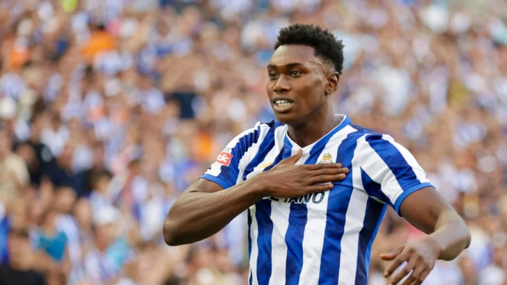 Jovem avançado do Fc Porto revela que está a aproveitar a vida no Porto:A minha mudança para o Porto foi uma bênção disfarçada