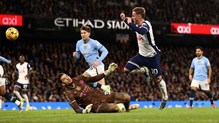 Tottenham Hotspur Shatters City’s 52-Game Etihad Unbeaten Streak with Stunning 4-0 Victory”