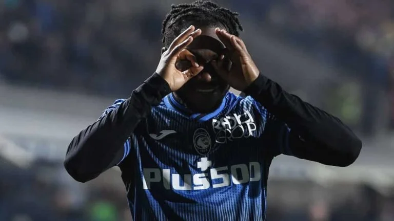 Il PSG riaccende l’interesse per Ademola Lookman durante la saga contrattuale dell’Atalanta
