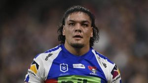 Newcastle Knights Star Leo Thompson Agrees To Move To Roosters After Convincing Talks With Brandon Smith