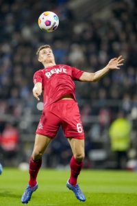ABGESCHLOSSEN: 1. FC Köln bereit, „Mittelfeldmotor“ Eric Martel eine Bomber-Vertragsverlängerung zu geben! Um seine Professionalität zu belohnen und das Interesse seines Ex-Klubs RB Leipzig abzuwehren. ⚽