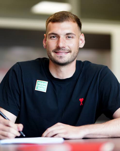 images - 2025-10-27T131038.625