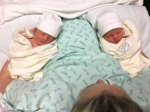 Die Schwaben feiern ihren Starstürmer Denis Undav