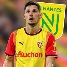 images - 2025-12-17T074200.779