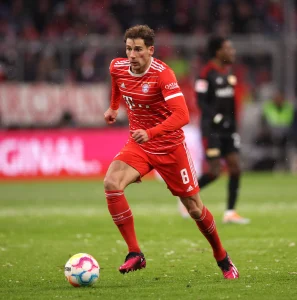 Leon Goretzka se rapproche de l’AS Monaco alors que son départ du Bayern se précise, malgré l’intérêt de l’Atlético Madrid